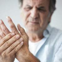 Early warning signs of arthritis one shouldn&#8217;t ignore